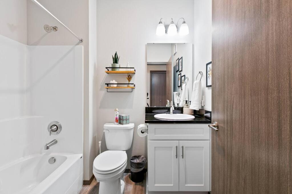Full Ada Unit - 2 Bed 2 Bath Unit Near Downtown Apartment Spokane Luaran gambar